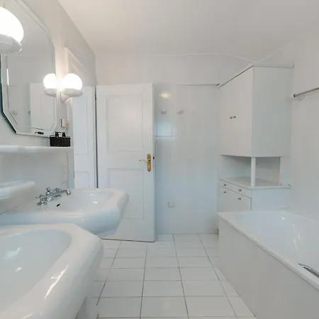 Appartement Schubert-franz 12 By Interhome *