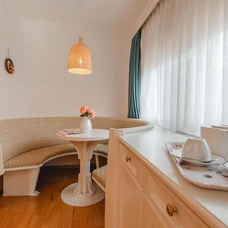 Schubert-franz 12 By Interhome 아파트